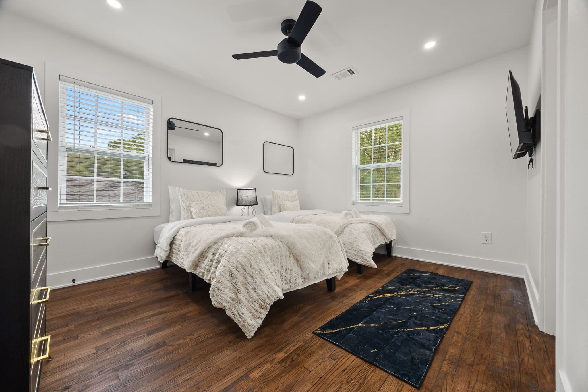 Atlanta House: 1603 Ezra Church Dr NW