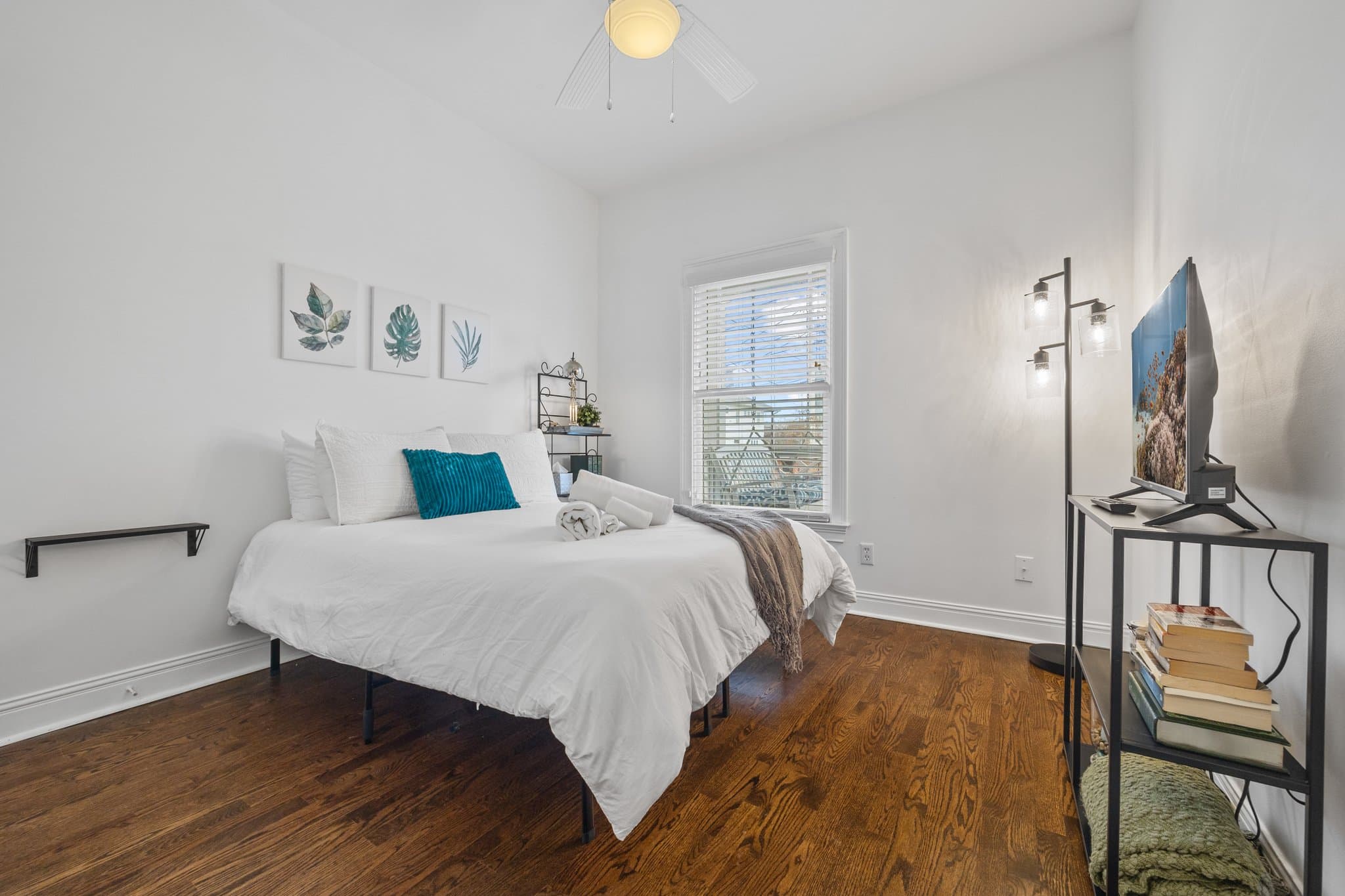 Atlanta House: 144 Holiday Ave NE