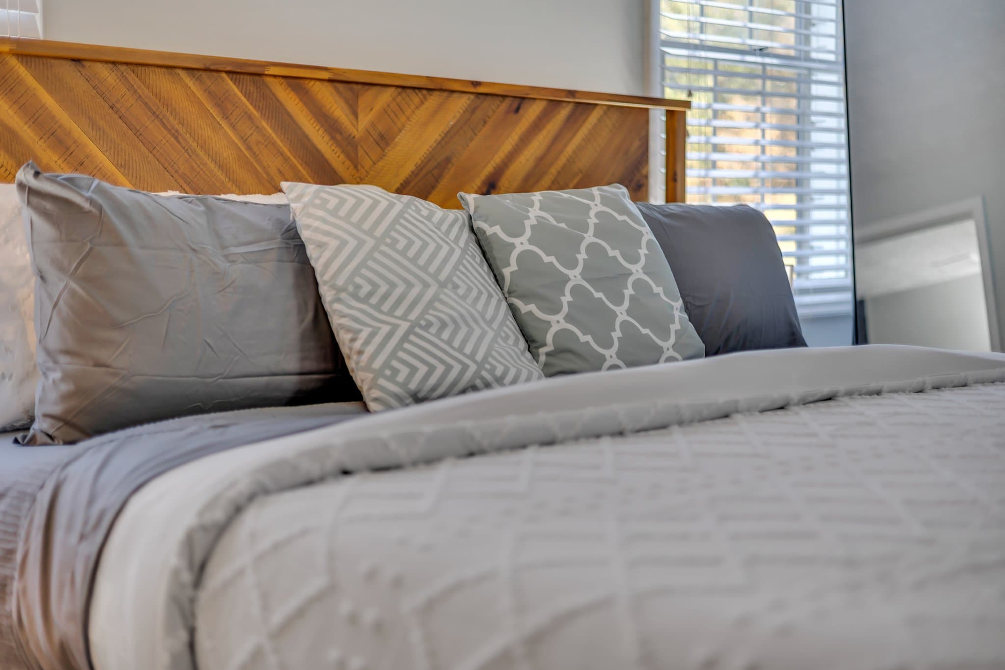 Atlanta House: 8802 Long Beach Cir