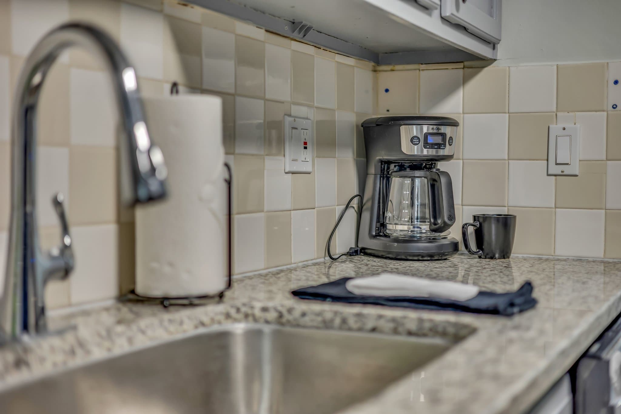 Atlanta House: 8802 Long Beach Cir