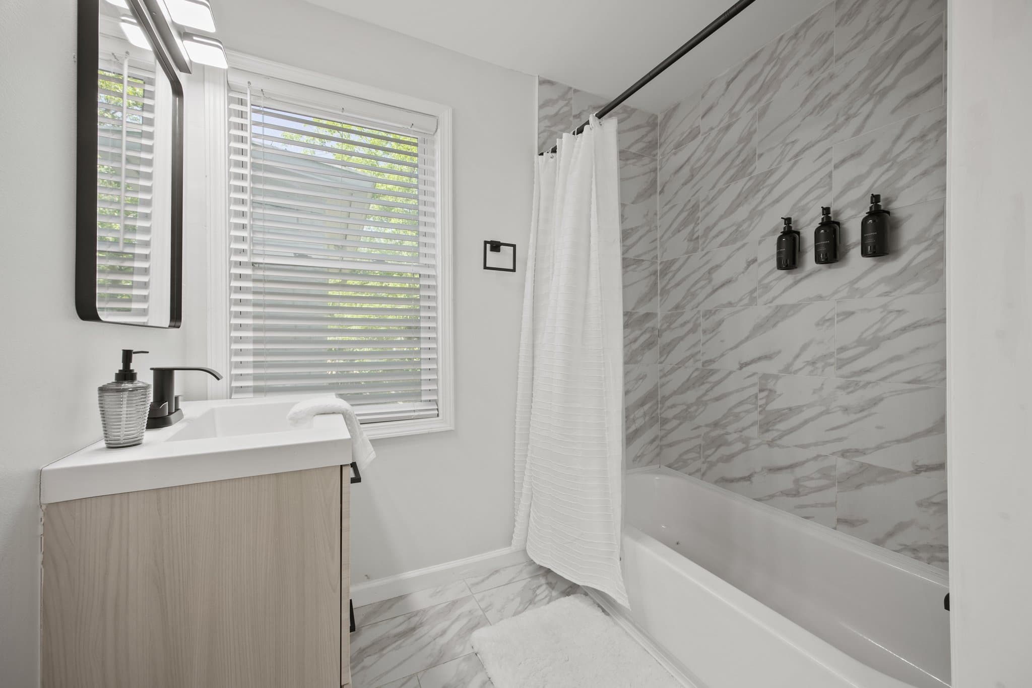 Atlanta House: 1346 Lorenzo Drive