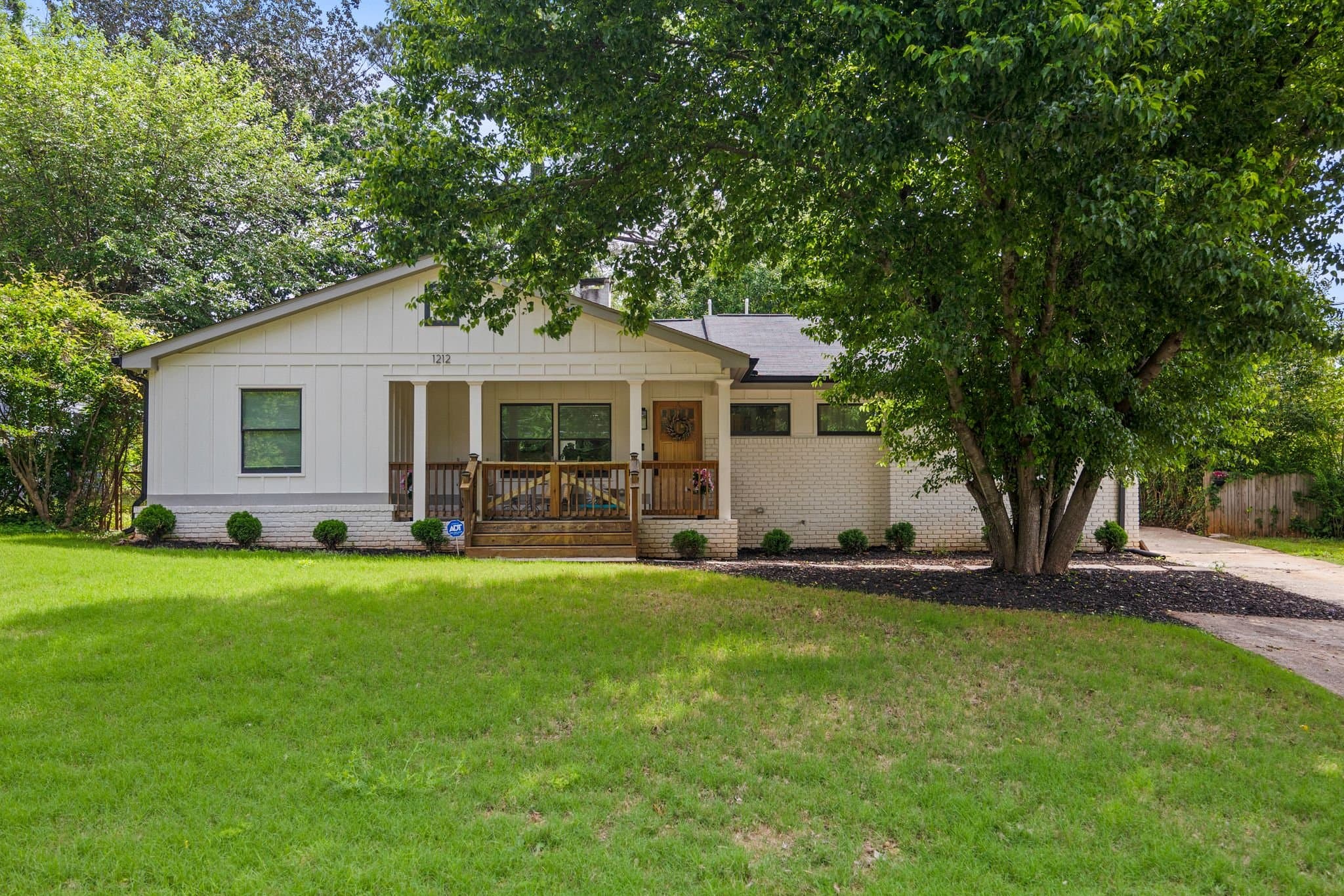 Decatur House: 1212 Richard Rd