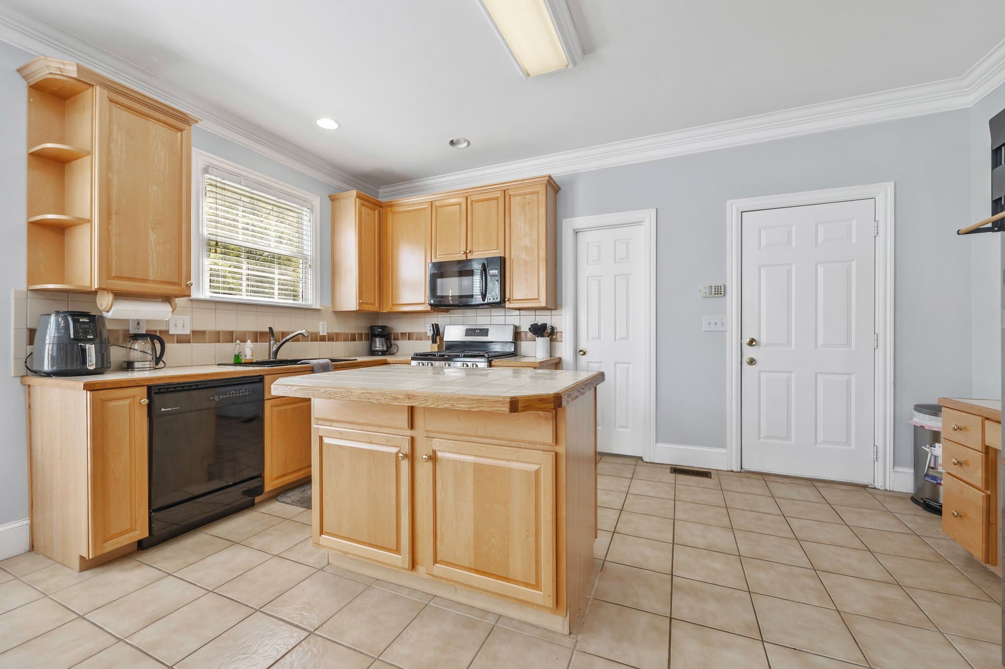Ellenwood House: 2269 Sage Place
