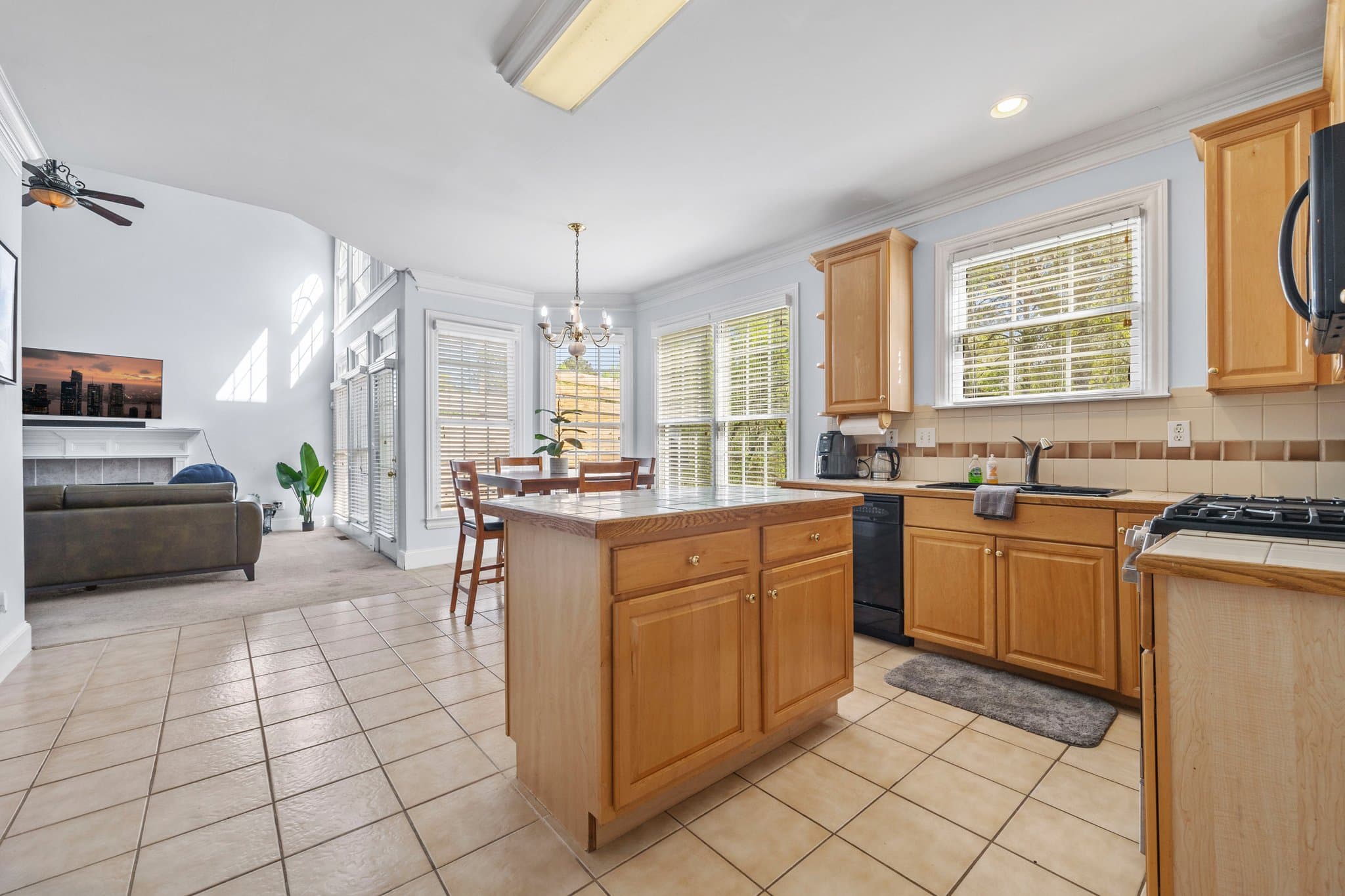 Ellenwood House: 2269 Sage Place