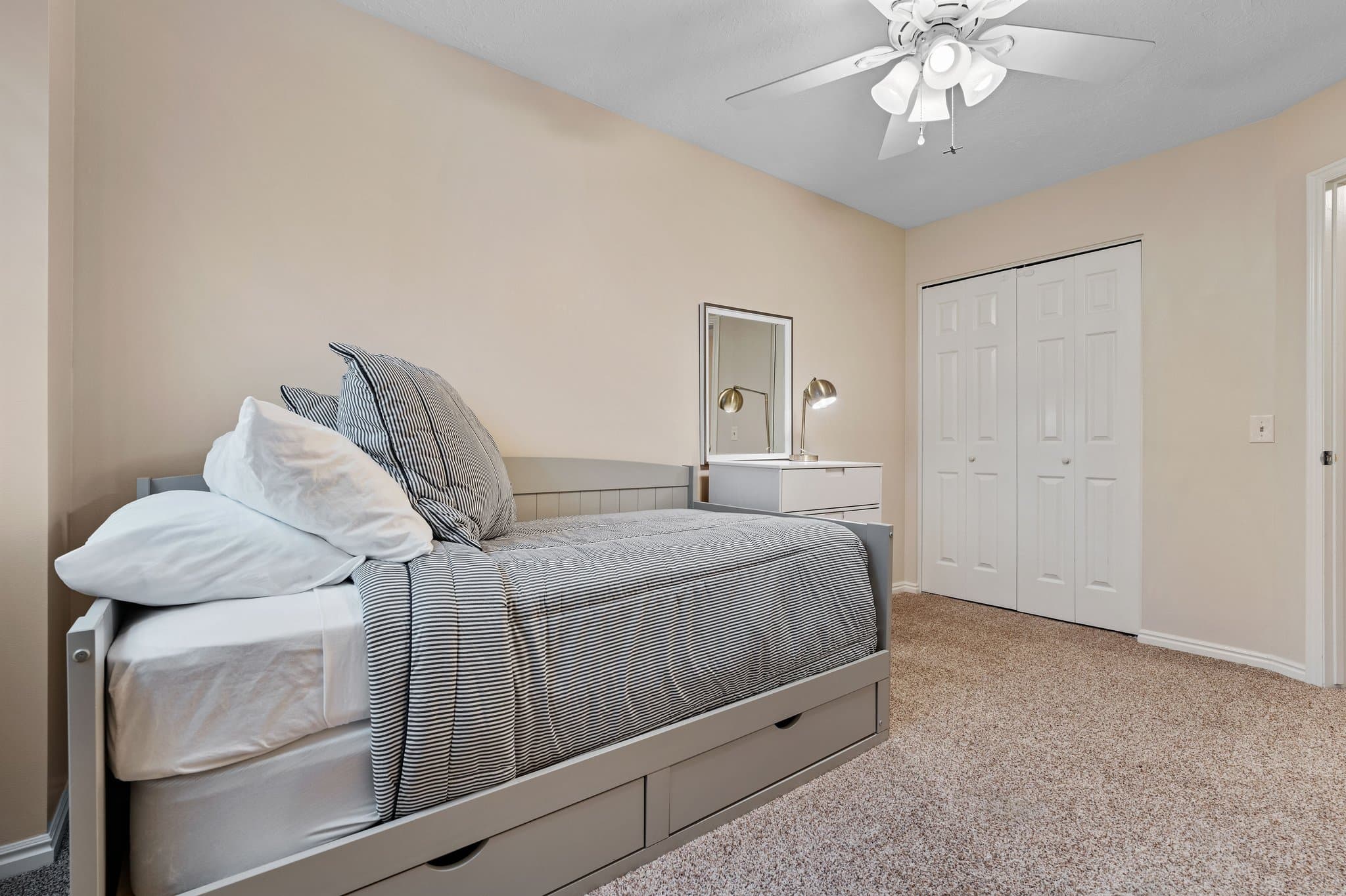 Cottonwood Heights Townhome: 3581 Lost Spring Lane