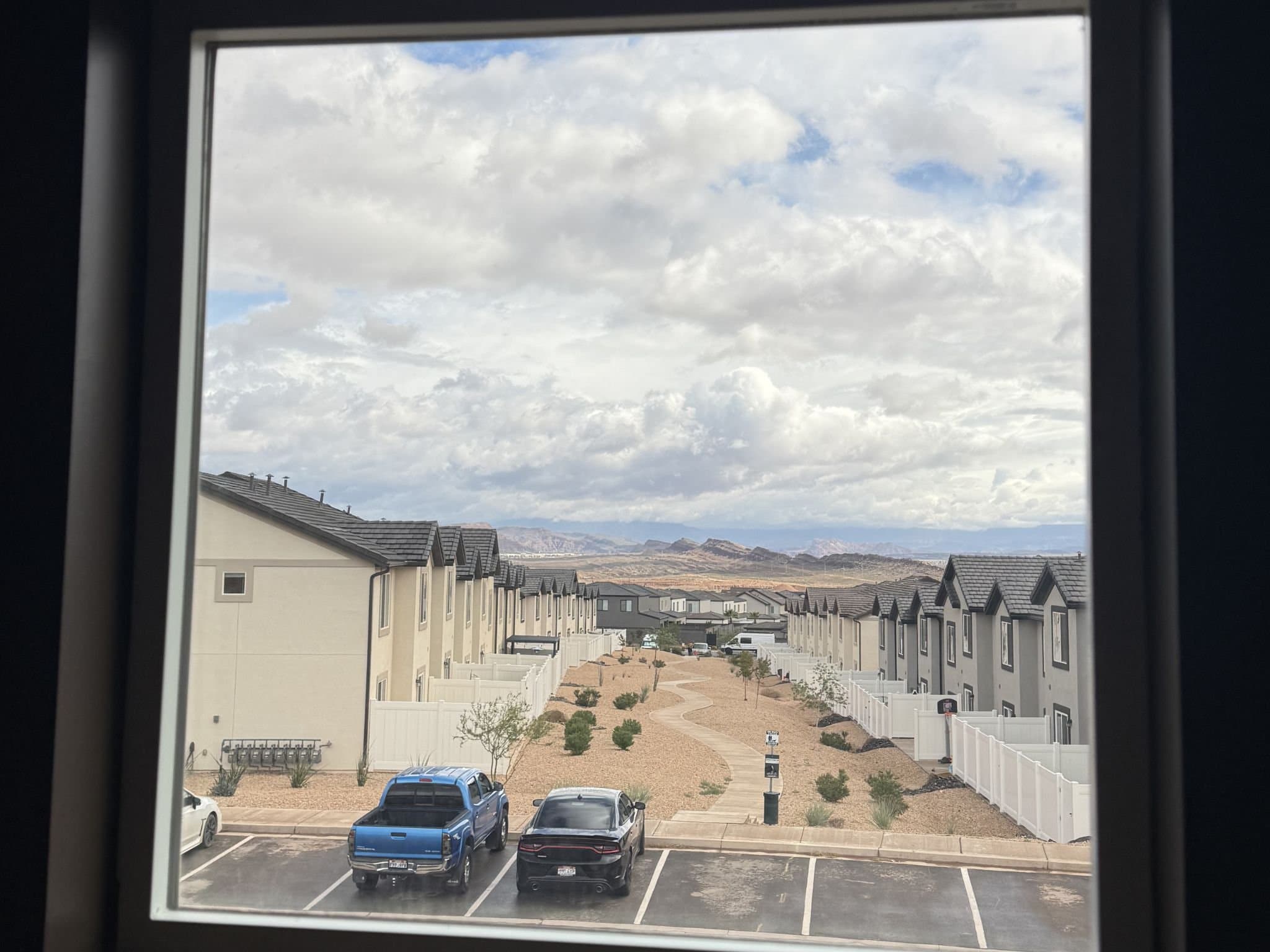 Washington Townhome: 1824 S Wolverine Way