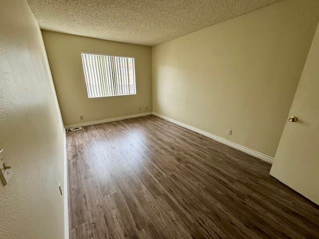 Los Angeles Apartment: 3325 Andrita St