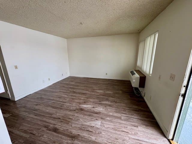 Los Angeles Apartment: 3325 Andrita St