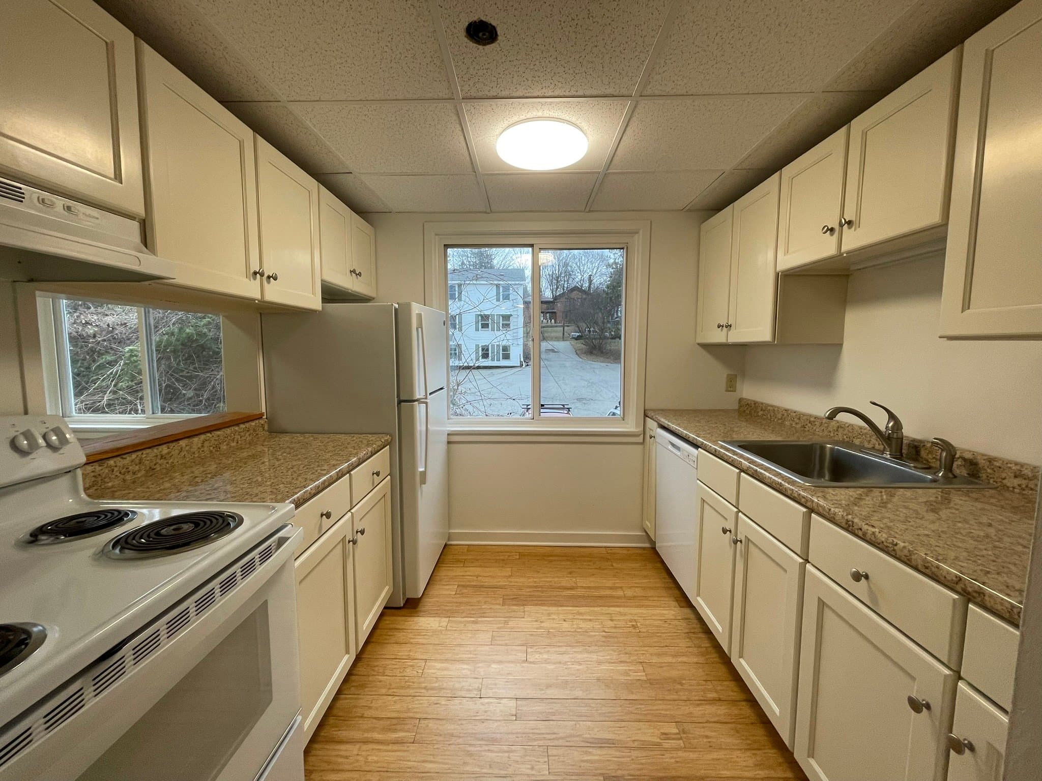 Burlington Condo: 237 Maple Street