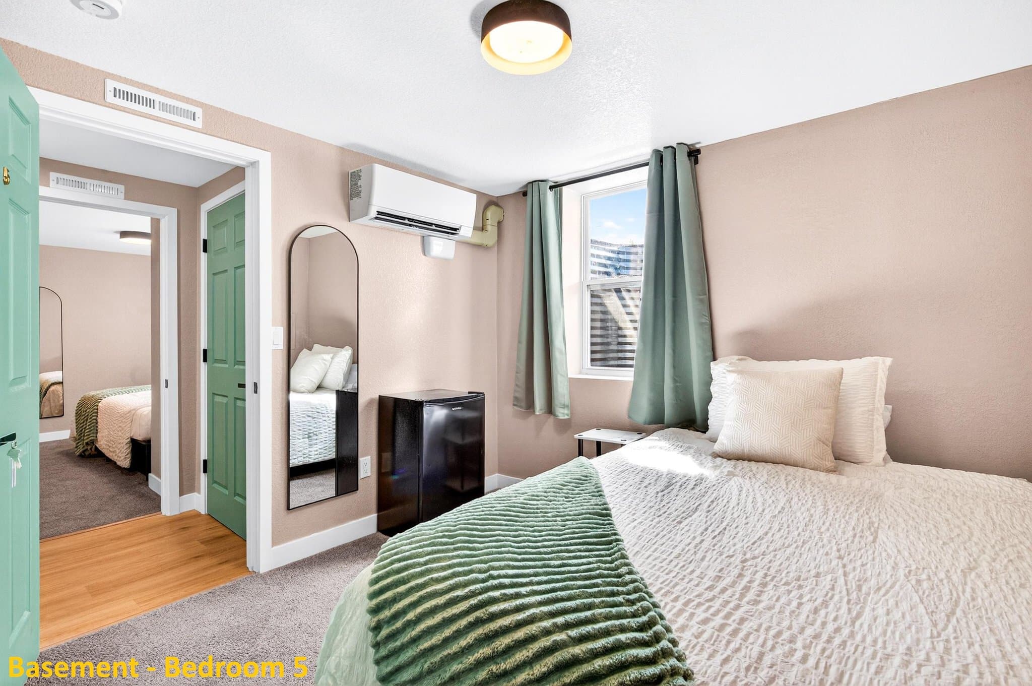 Denver Single Room: 1596 S Stuart St