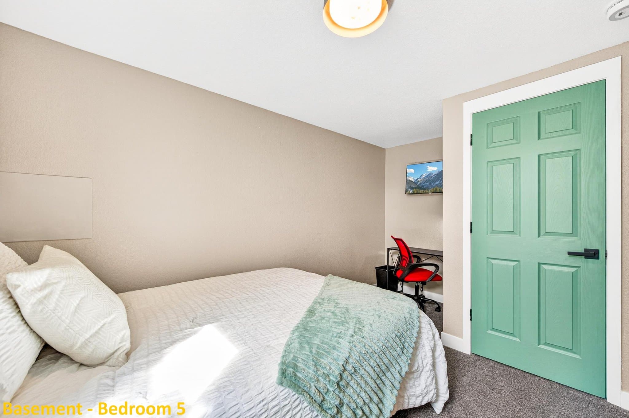 Denver Single Room: 1596 S Stuart St