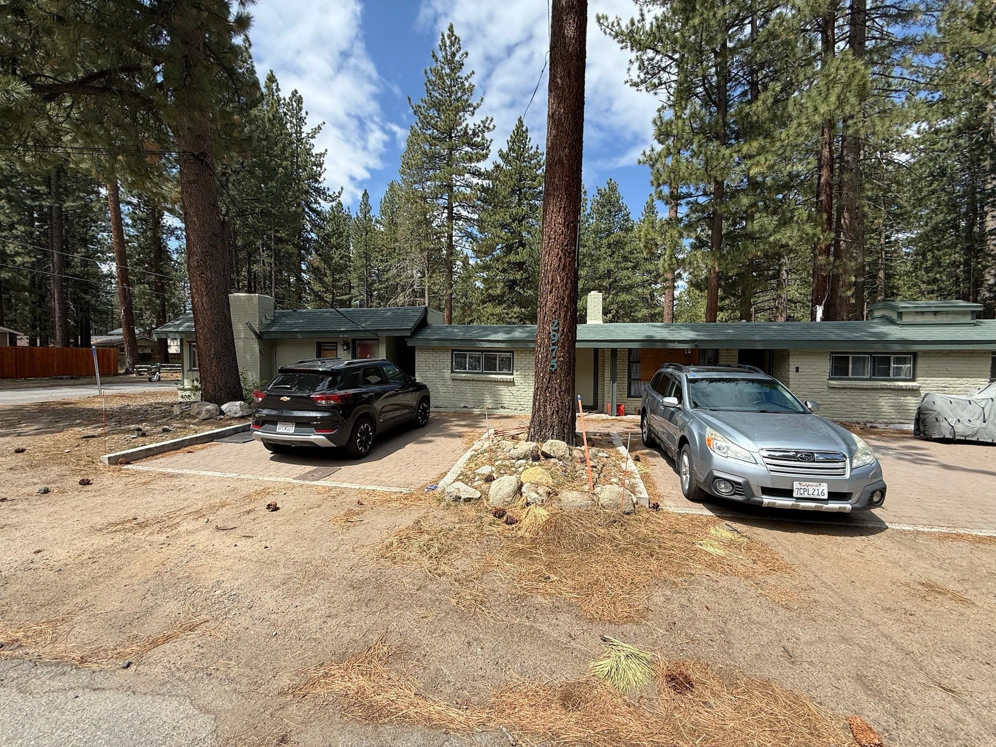 South Lake Tahoe Apartment: 2975 Sacramento Ave