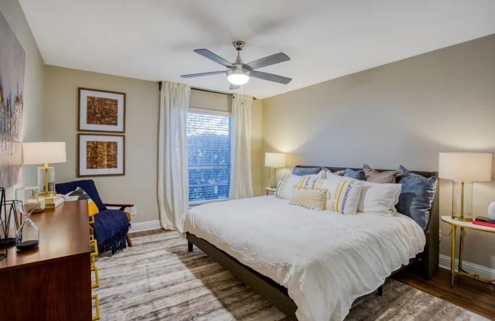 Dallas Apartment: 5151 Verde Valley