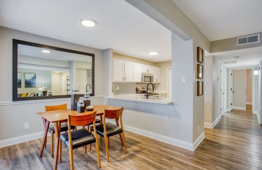 Dallas Apartment: 5151 Verde Valley