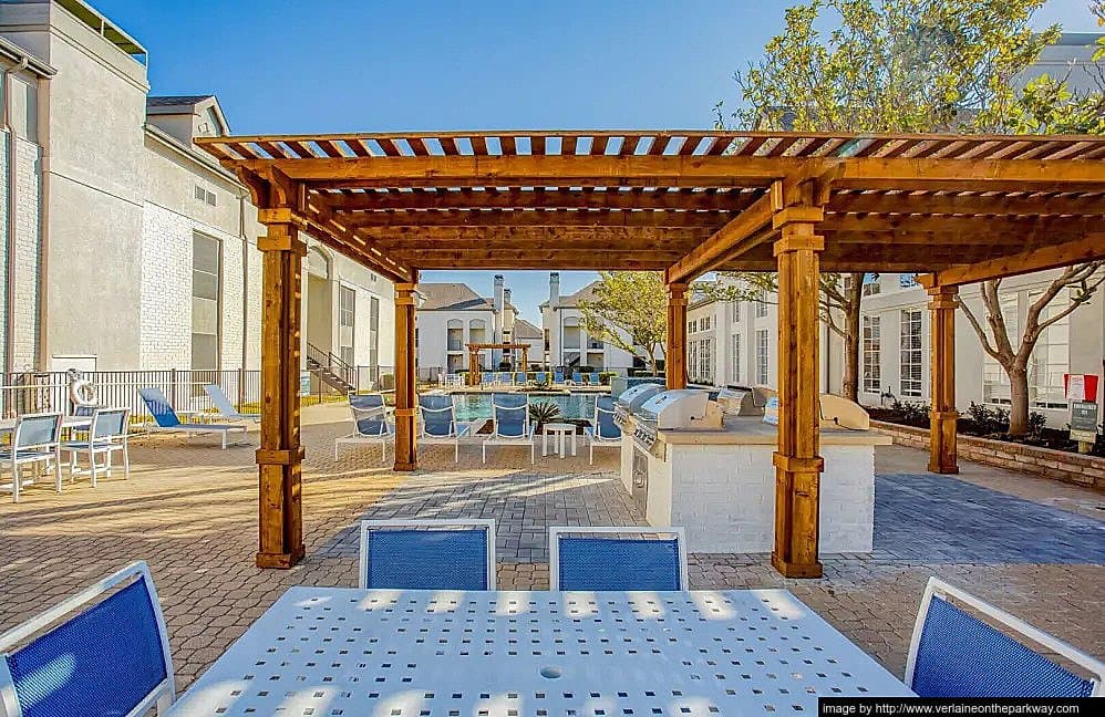 Dallas Apartment: 5151 Verde Valley