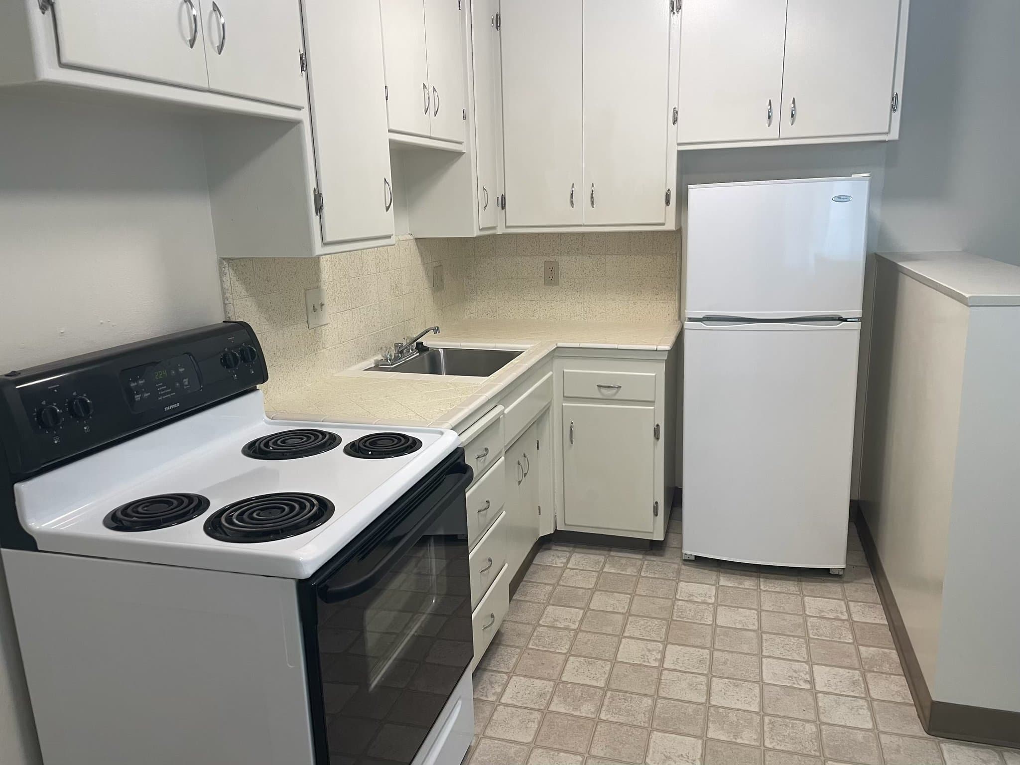 Sacramento House: 2253 2nd Avenue