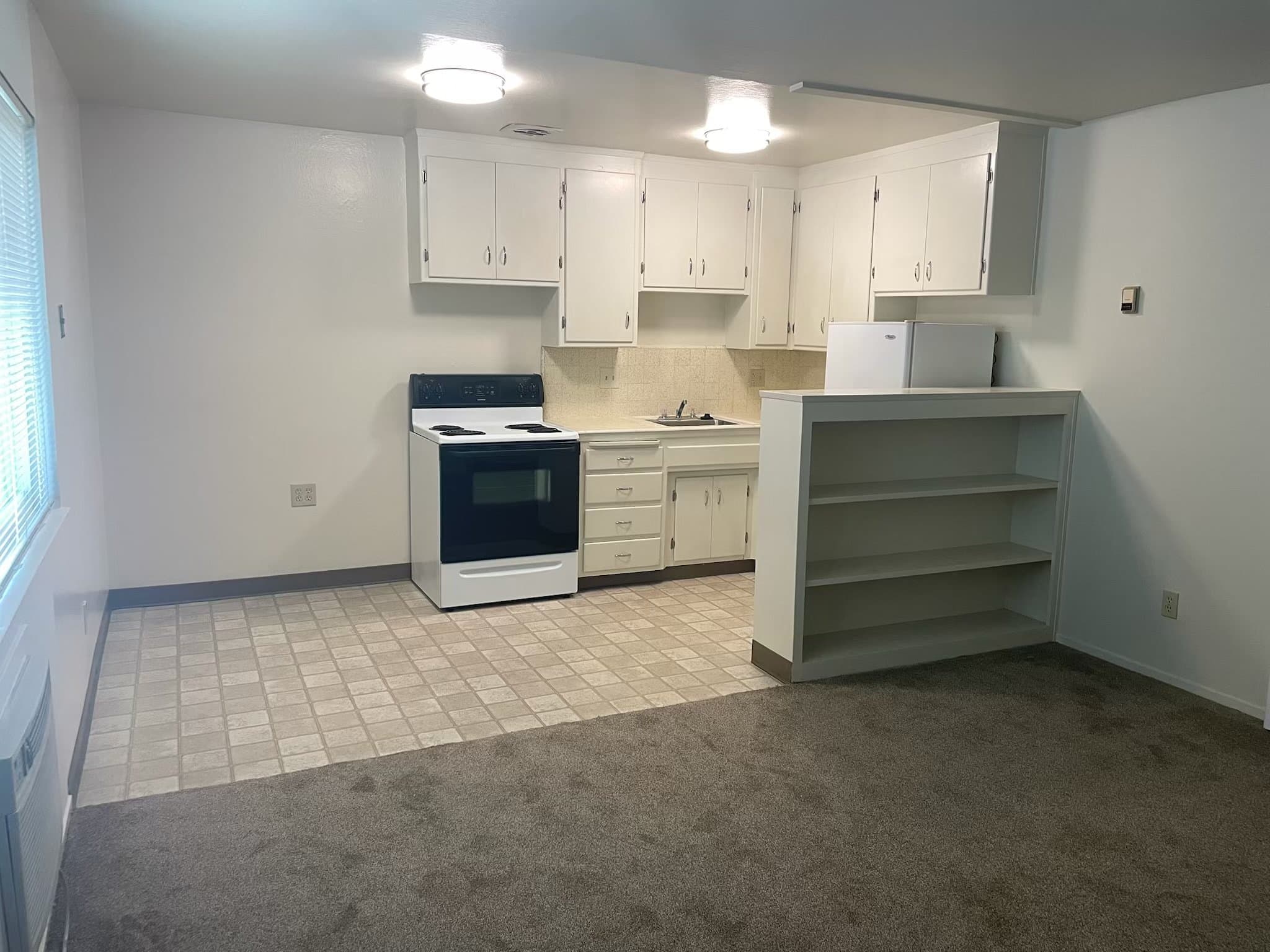 Sacramento House: 2253 2nd Avenue