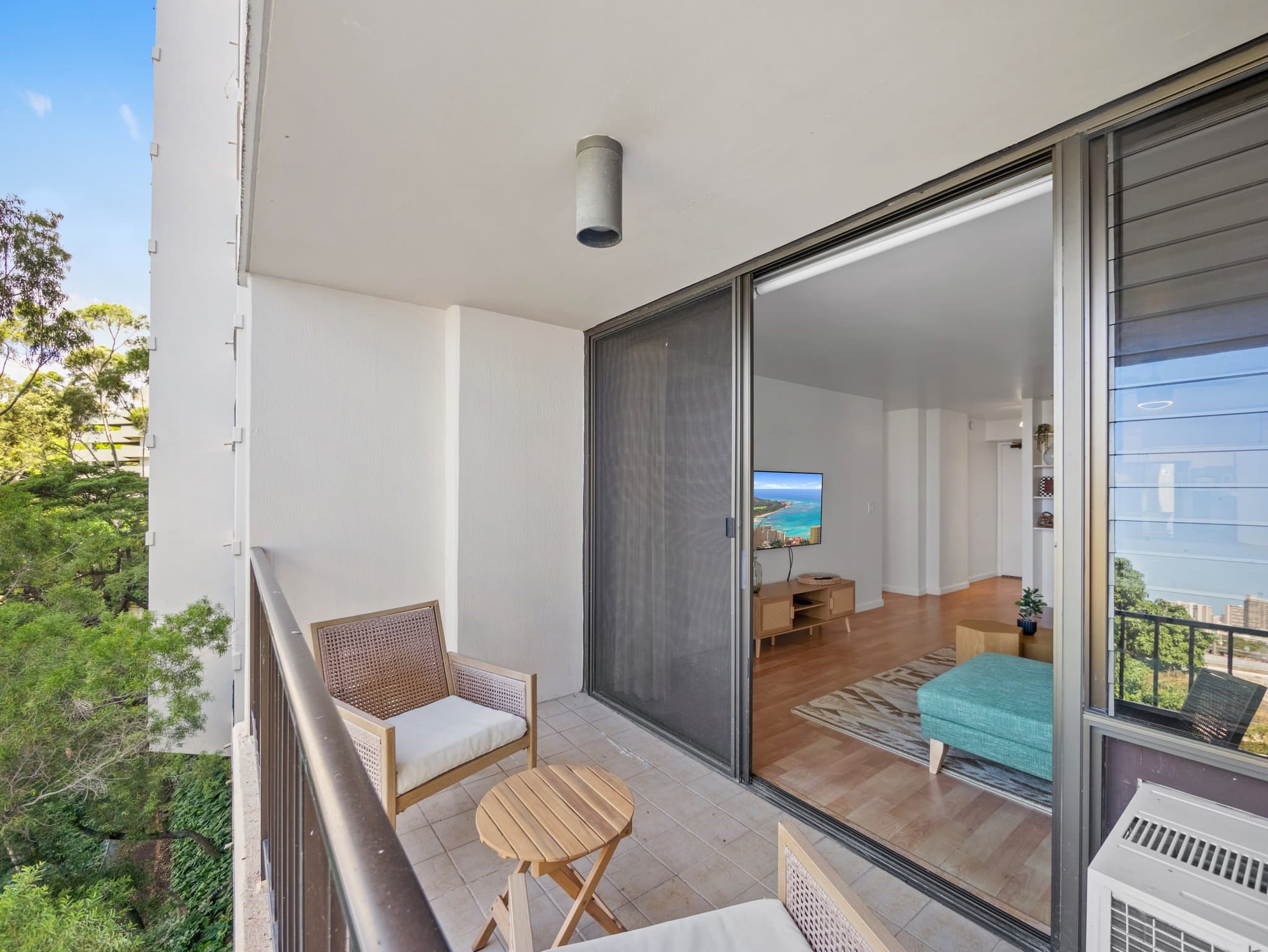 Honolulu Condo: 3138 Waialae Ave