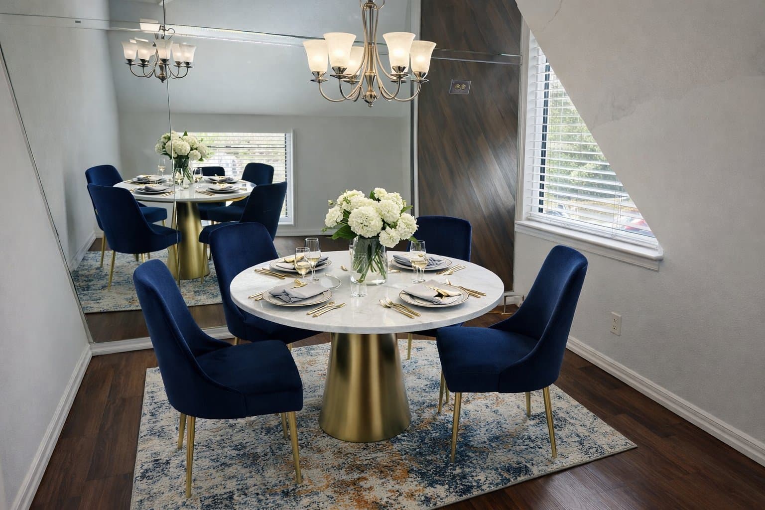 Dallas Condo: 9839 Walnut St