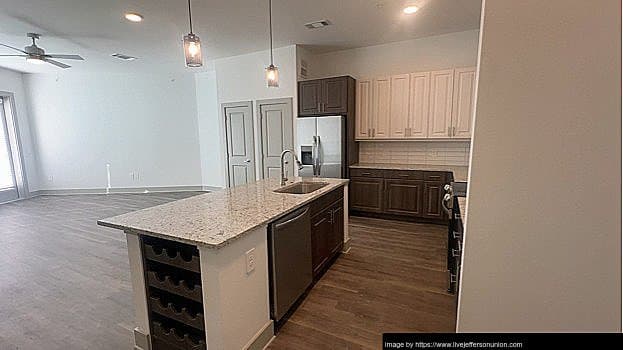 Lewisville Apartment: 4550 Windhaven Parkway