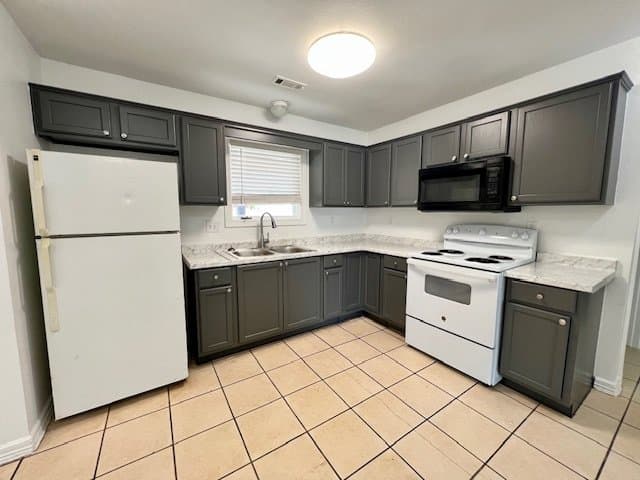 Fayetteville Apartment: 364 E 7th St