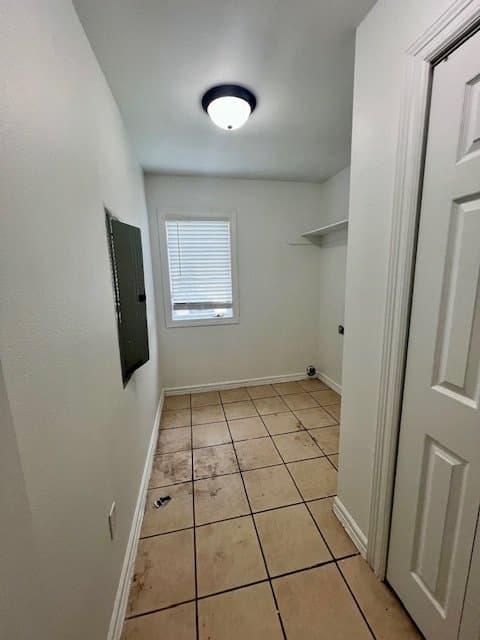 Fayetteville Apartment: 364 E 7th St