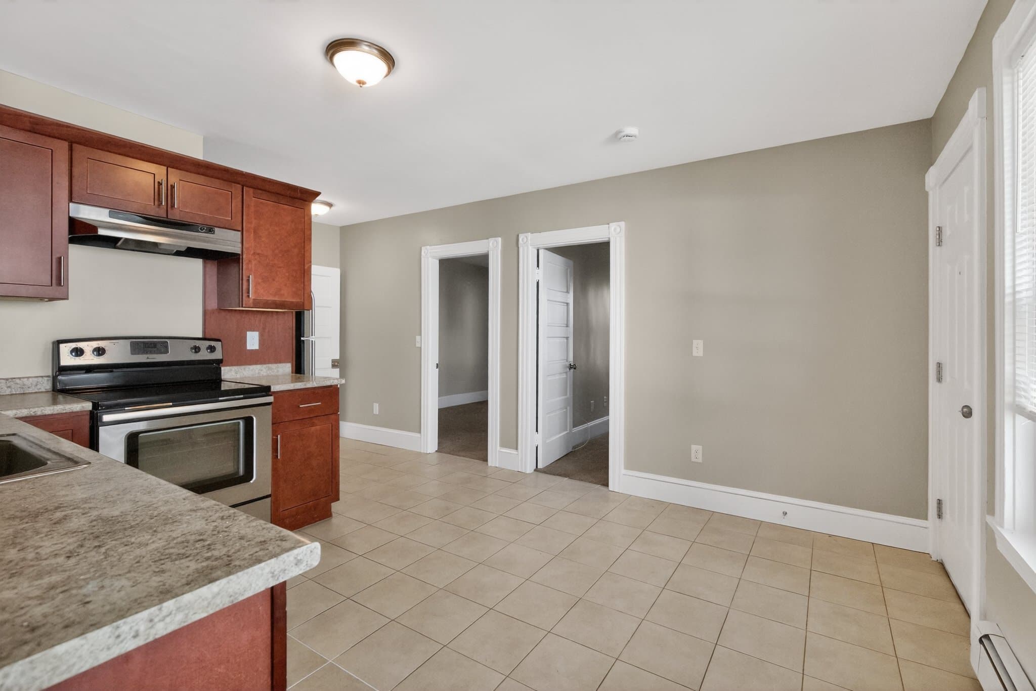 Attleboro Apartment: 187 County Street