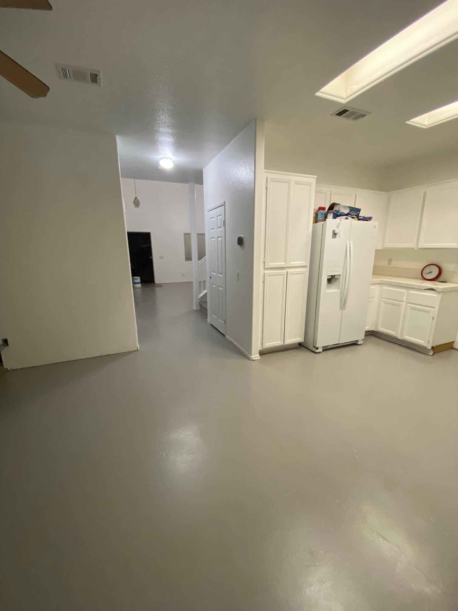 Victorville Single Room: 15221 hallmark Ln