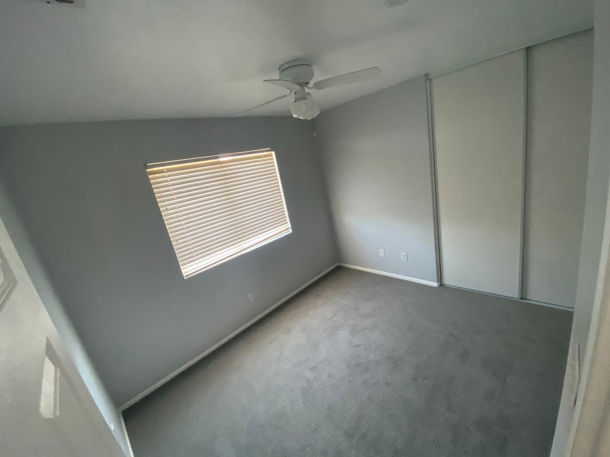 Victorville Single Room: 15221 hallmark Ln