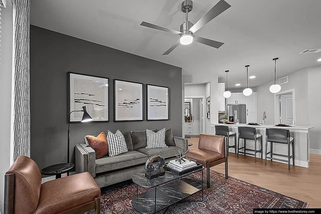 Dallas Apartment: 8001 N Stemmons Fwy