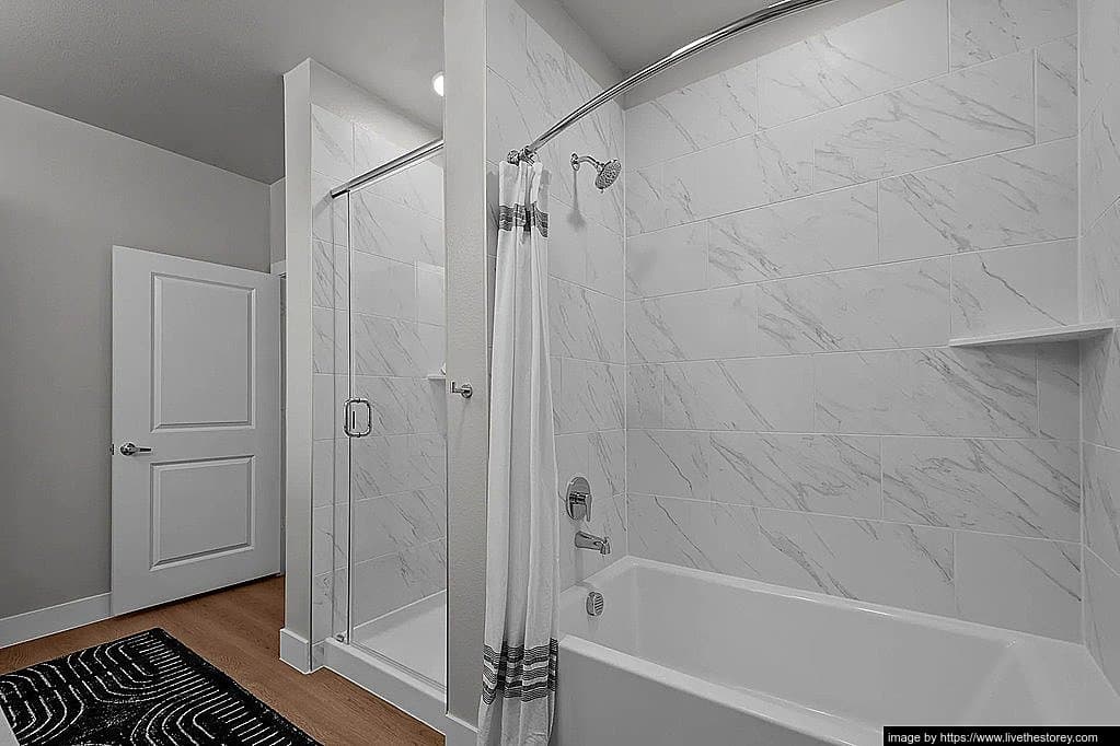 Dallas Apartment: 8001 N Stemmons Fwy