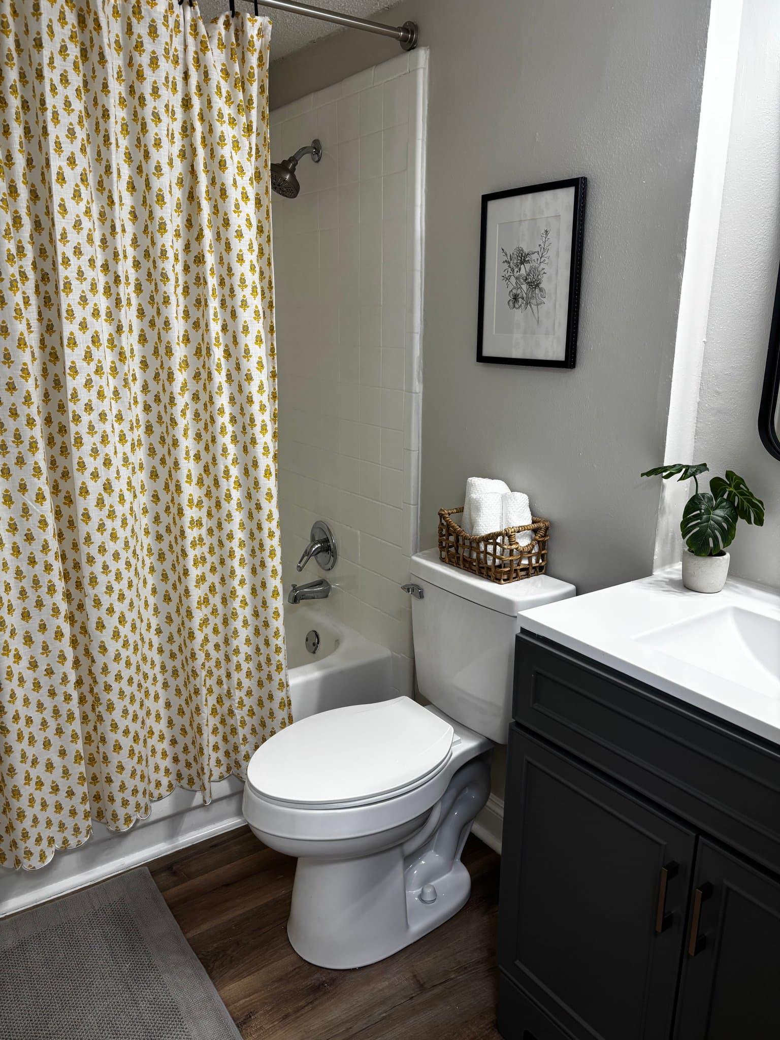 Mobile Apartment: 442 Cottage Hill Rd