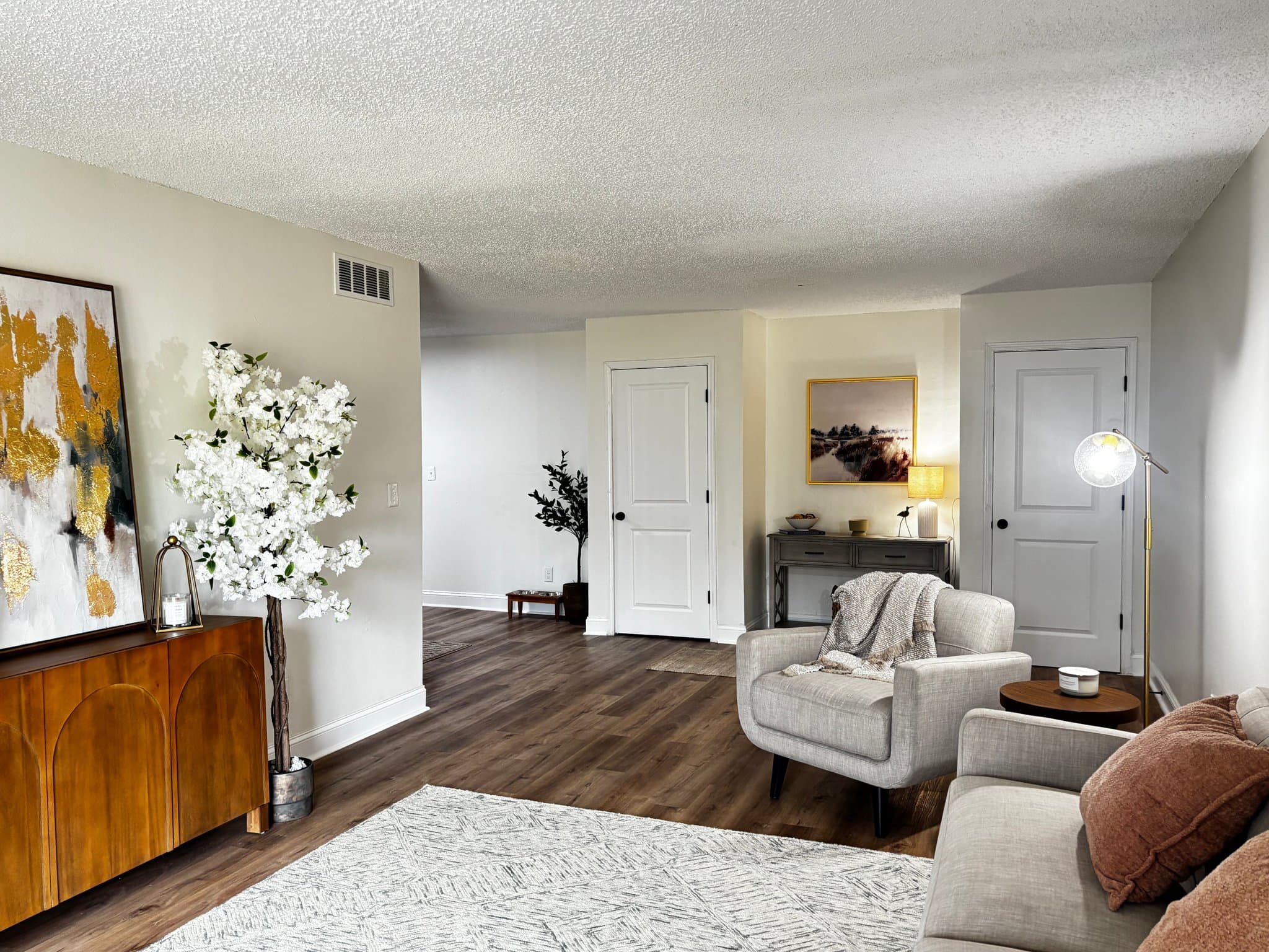 Mobile Apartment: 442 Cottage Hill Rd