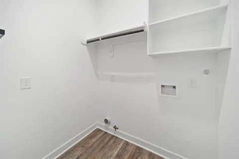 Houston Multiplex: 5813 England St