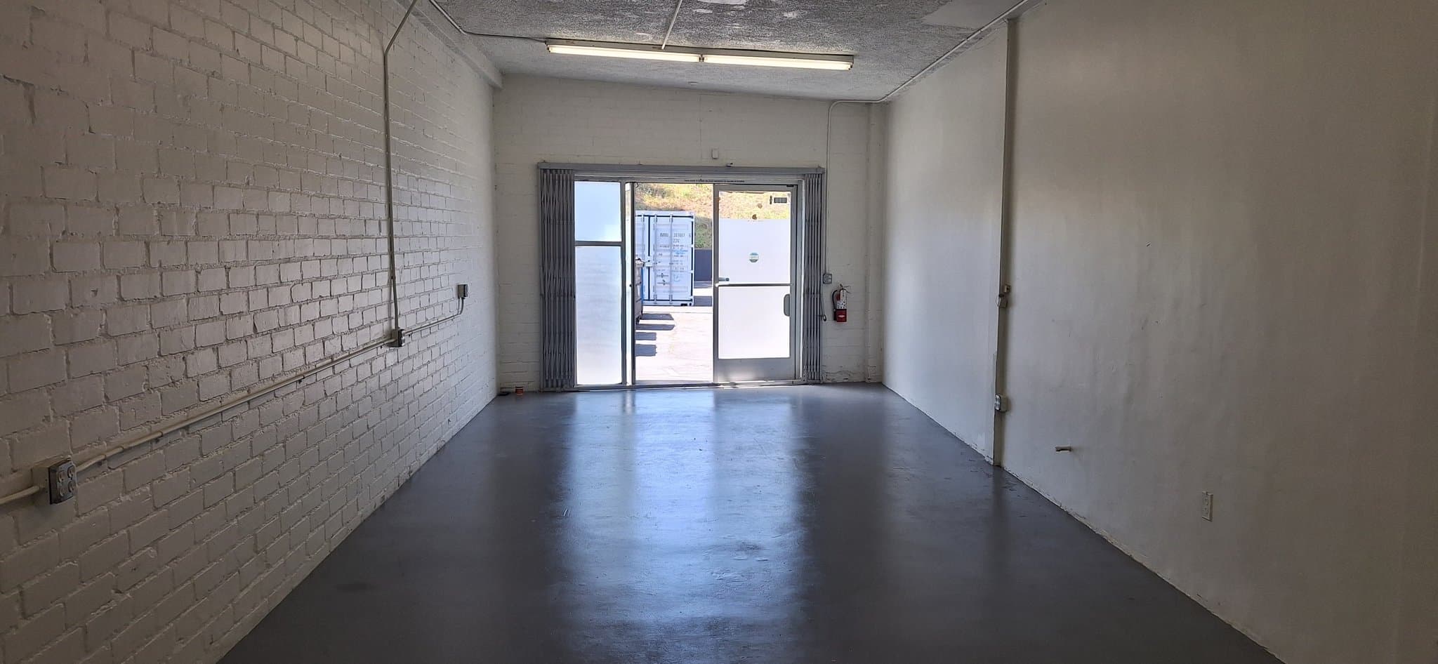 Los Angeles Other: 2933 Sepulveda Blvd