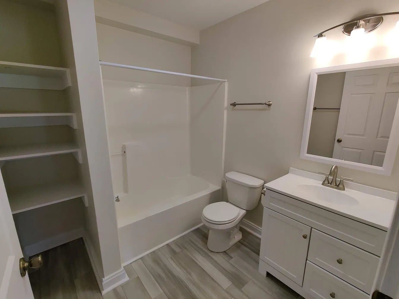 Amherst Apartment: 30 Gatehouse Road