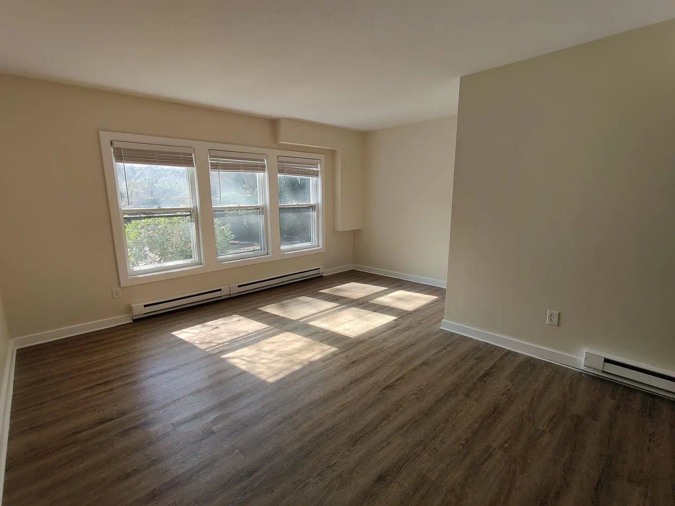 Amherst Apartment: 30 Gatehouse Road