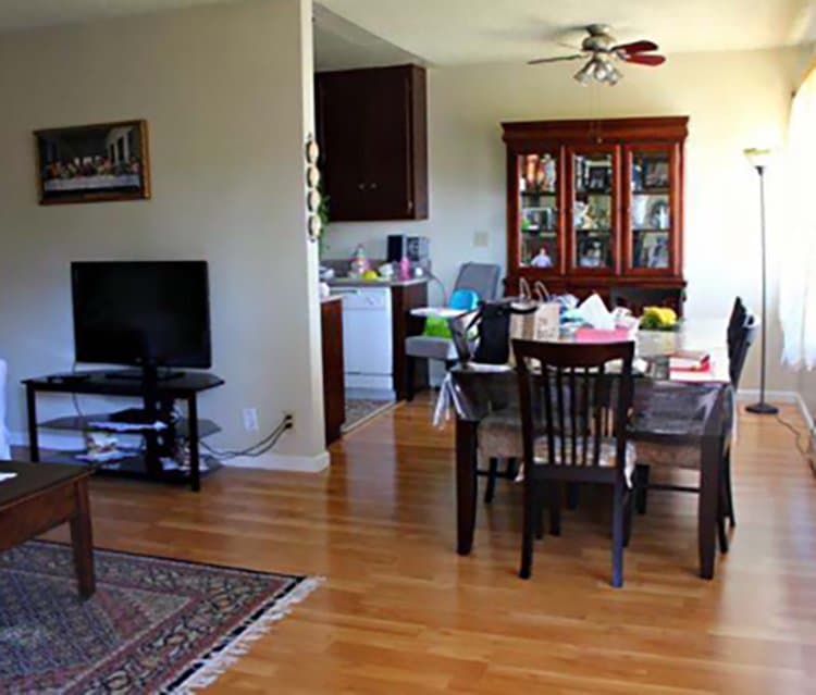 Van Nuys Apartment: 13921 Bessemer St