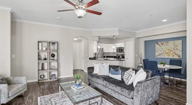 Dallas Apartment: 2403 N Washington Ave