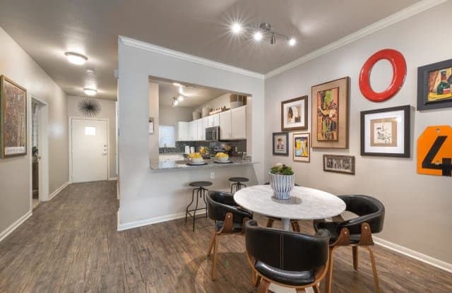 Dallas Apartment: 7927 Forest Lane