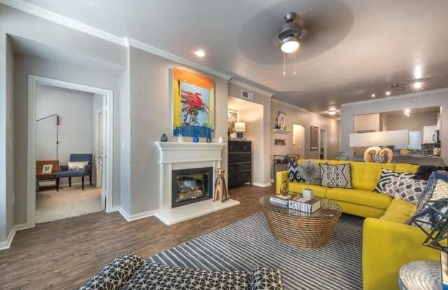Dallas Apartment: 7927 Forest Lane