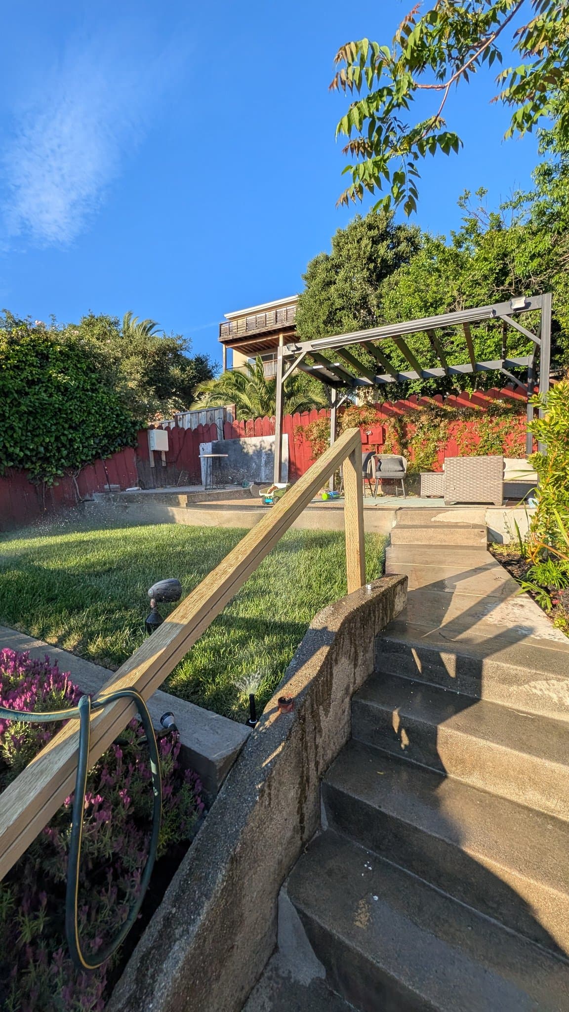 Oakland House: 9834 Lawlor St