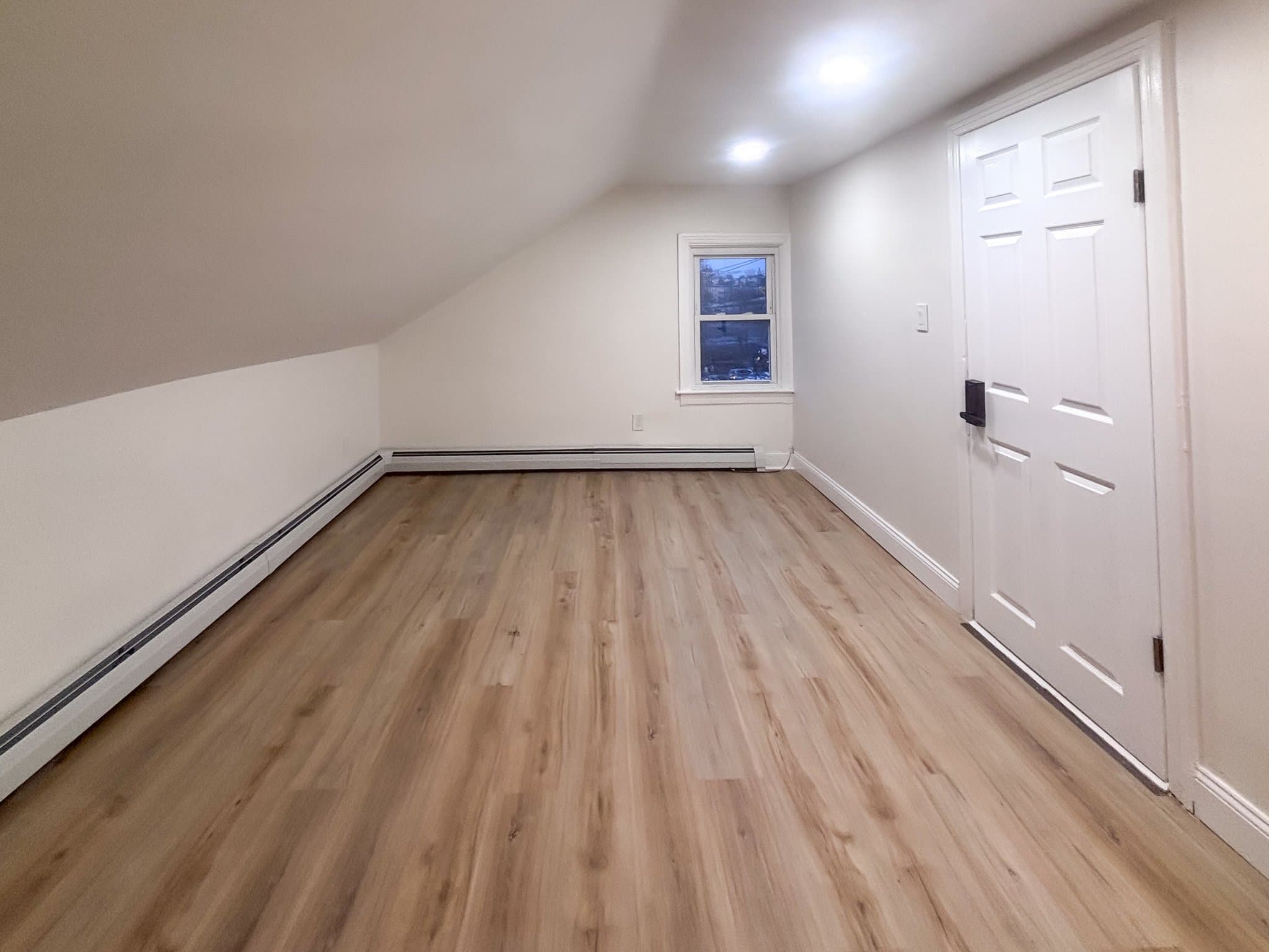 Providence Single Room: 38 Judith St