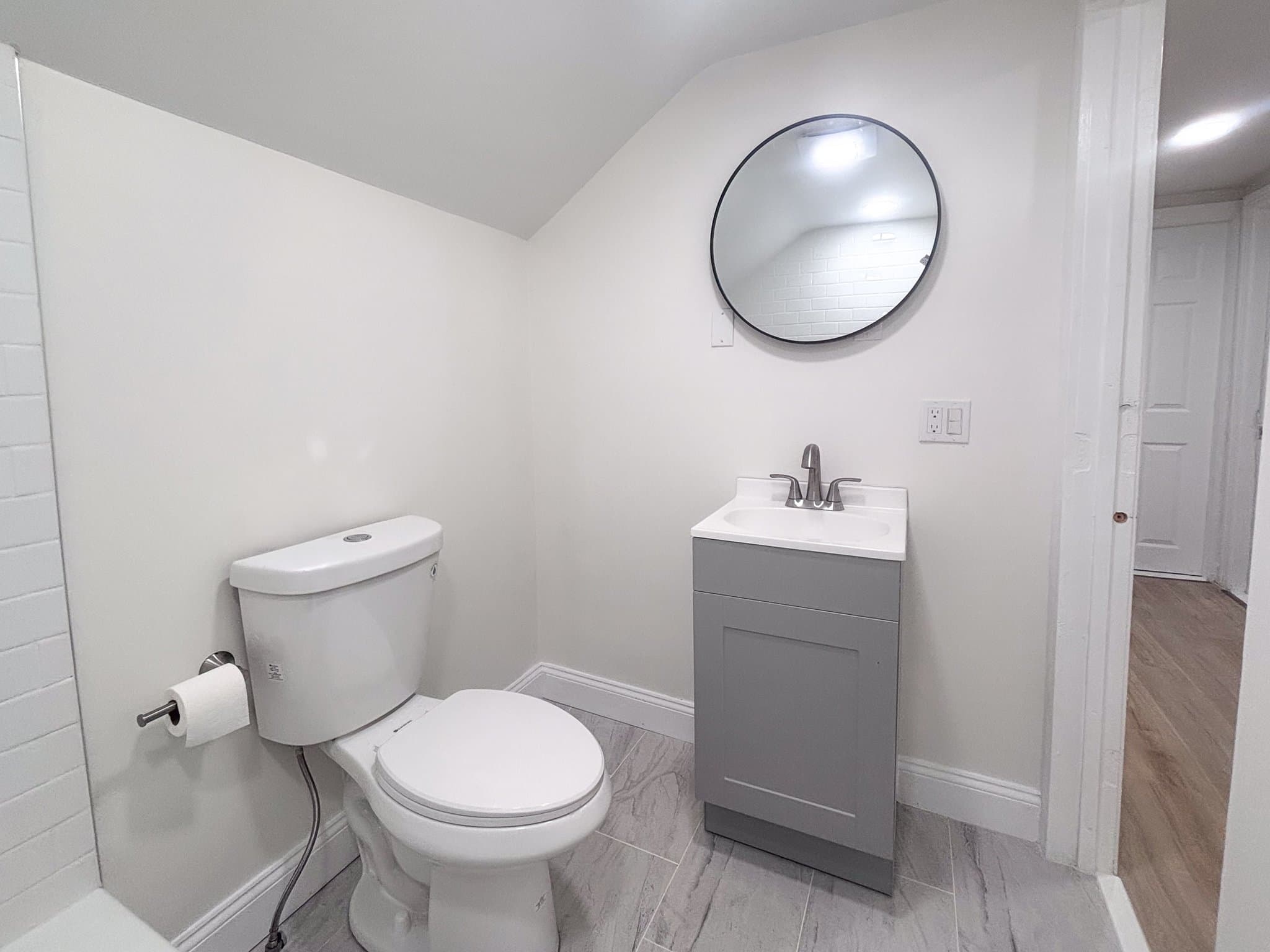 Providence Single Room: 38 Judith St