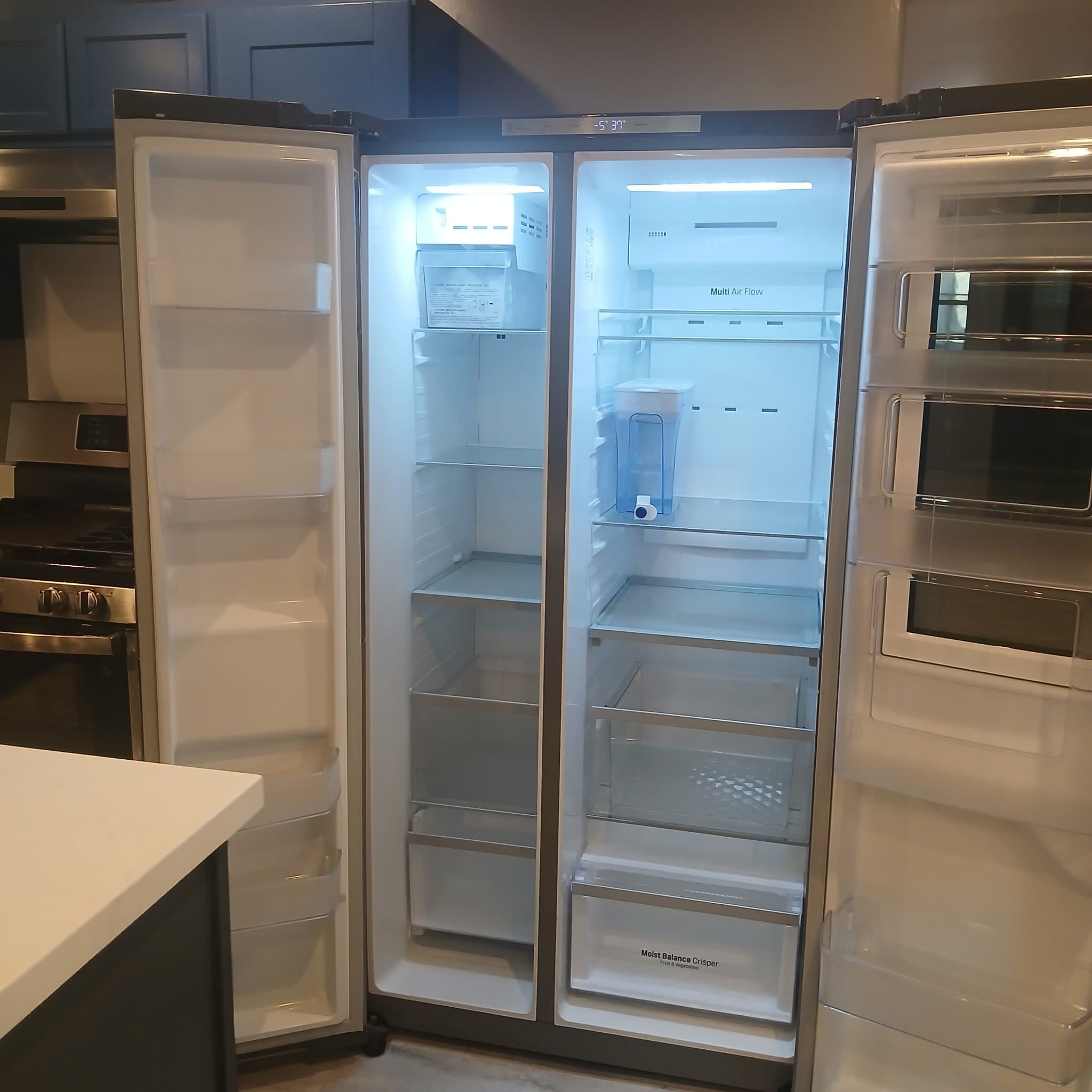 Oakland House: 9834 Lawlor St