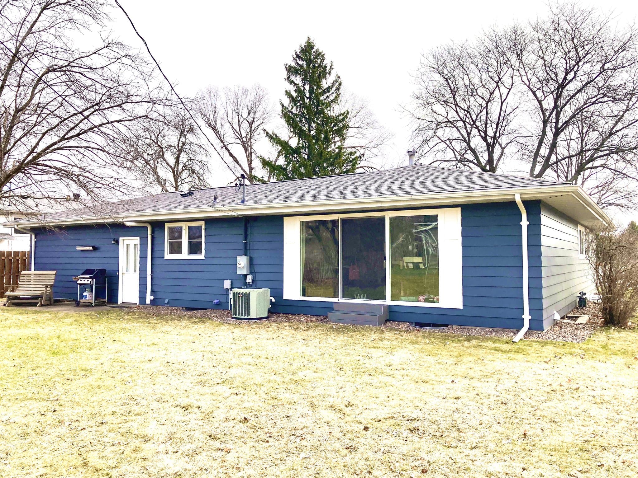 Eau Claire House: 616 East Fillmore Avenue