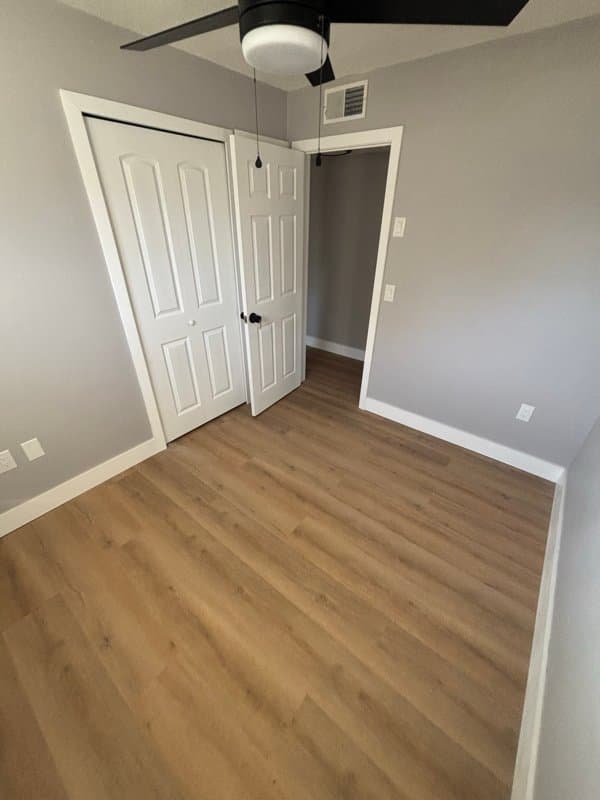 Orlando Single Room: 5500 Huber Dr.