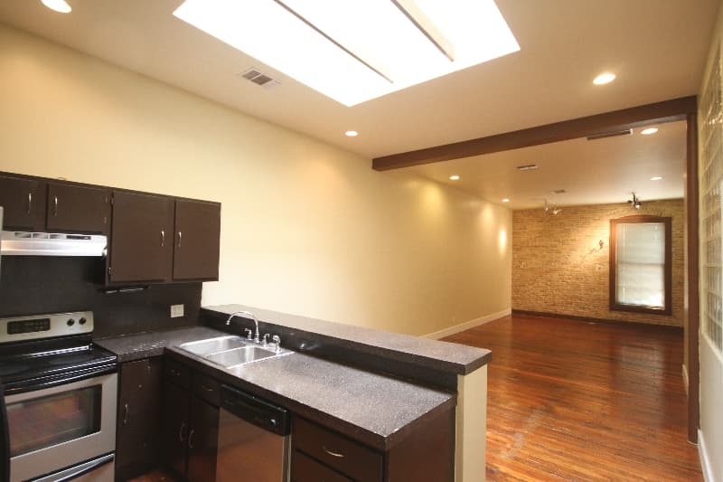 San Antonio Apartment: 319 S Flores St