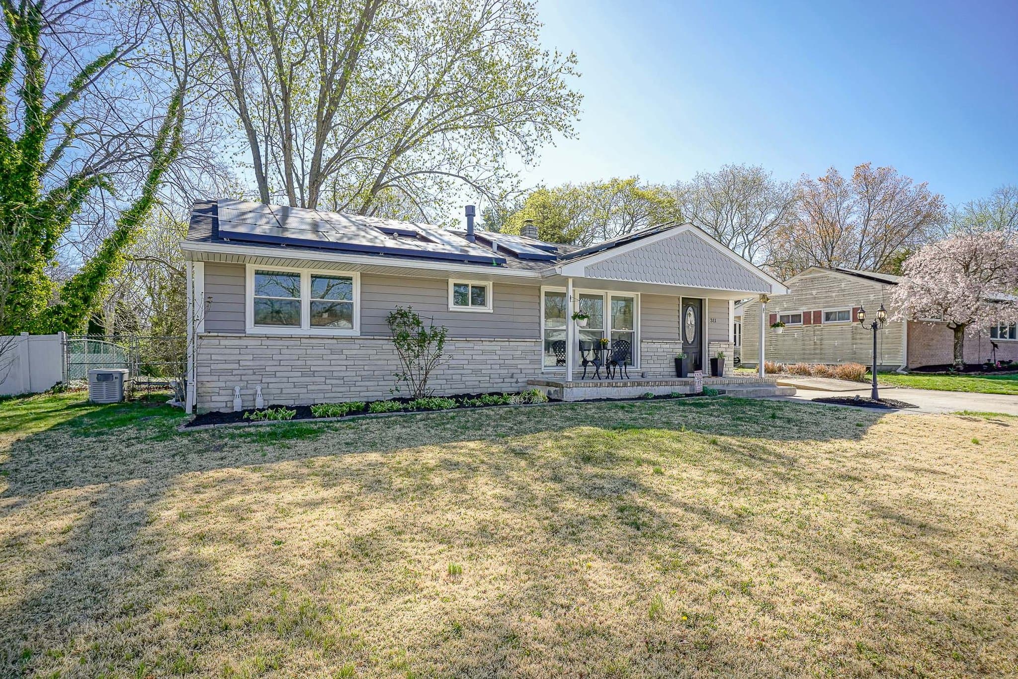 Newfield House: 311 Oakwood Dr