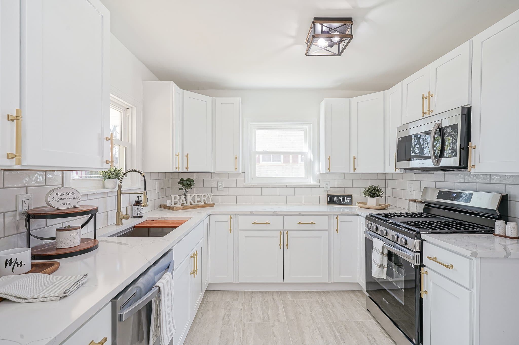 Newfield House: 311 Oakwood Dr